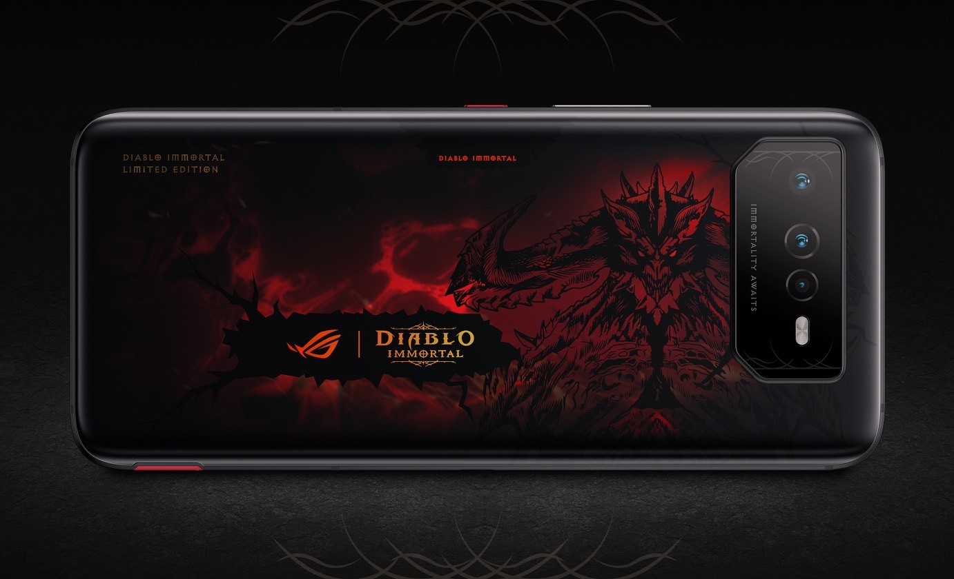 ASUS ROG Phone 6 Diablo Immortal Edition in sconto a 666 euro, ma solo per pochi giorni! 