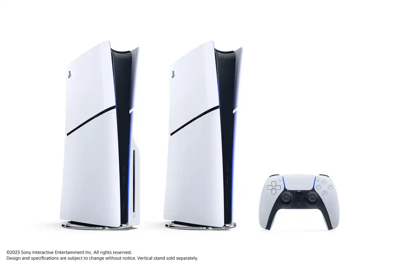 PS5 vs PS5 Slim: le foto delle dimensioni a confronto emergono online