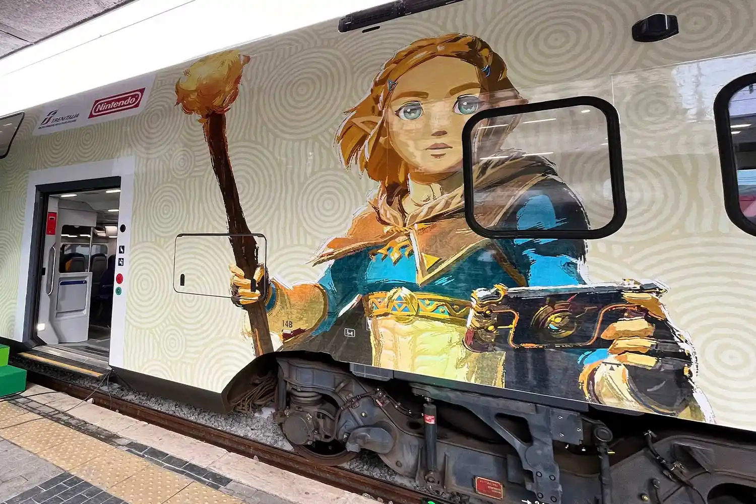 Arriva il treno di The Legend of Zelda: il Rock custom viaggia in Italia grazie alla collaborazione tra Nintendo e Trenitalia