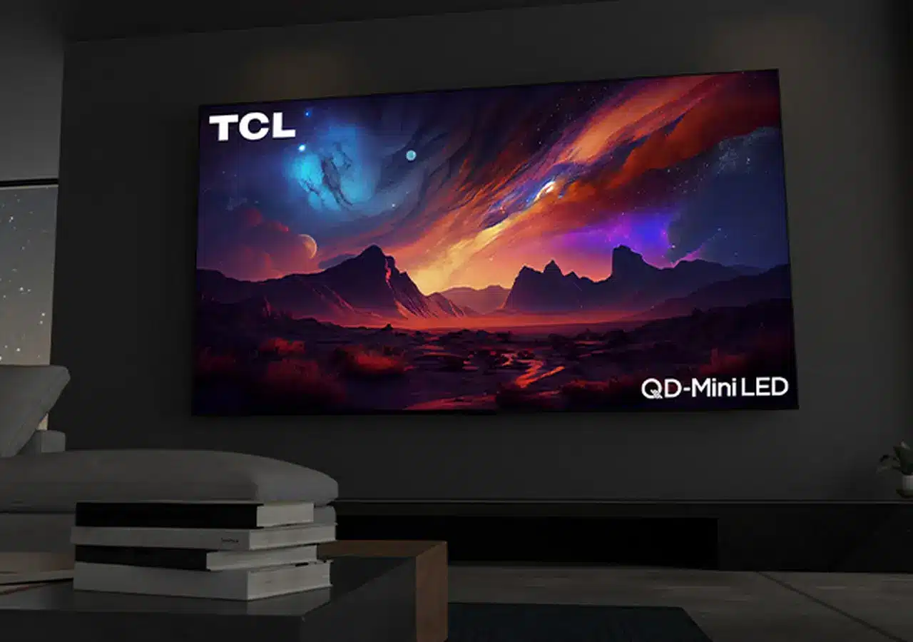 TCL svela le novità al MWC 2024, tra cui un mostruoso TV da 115"