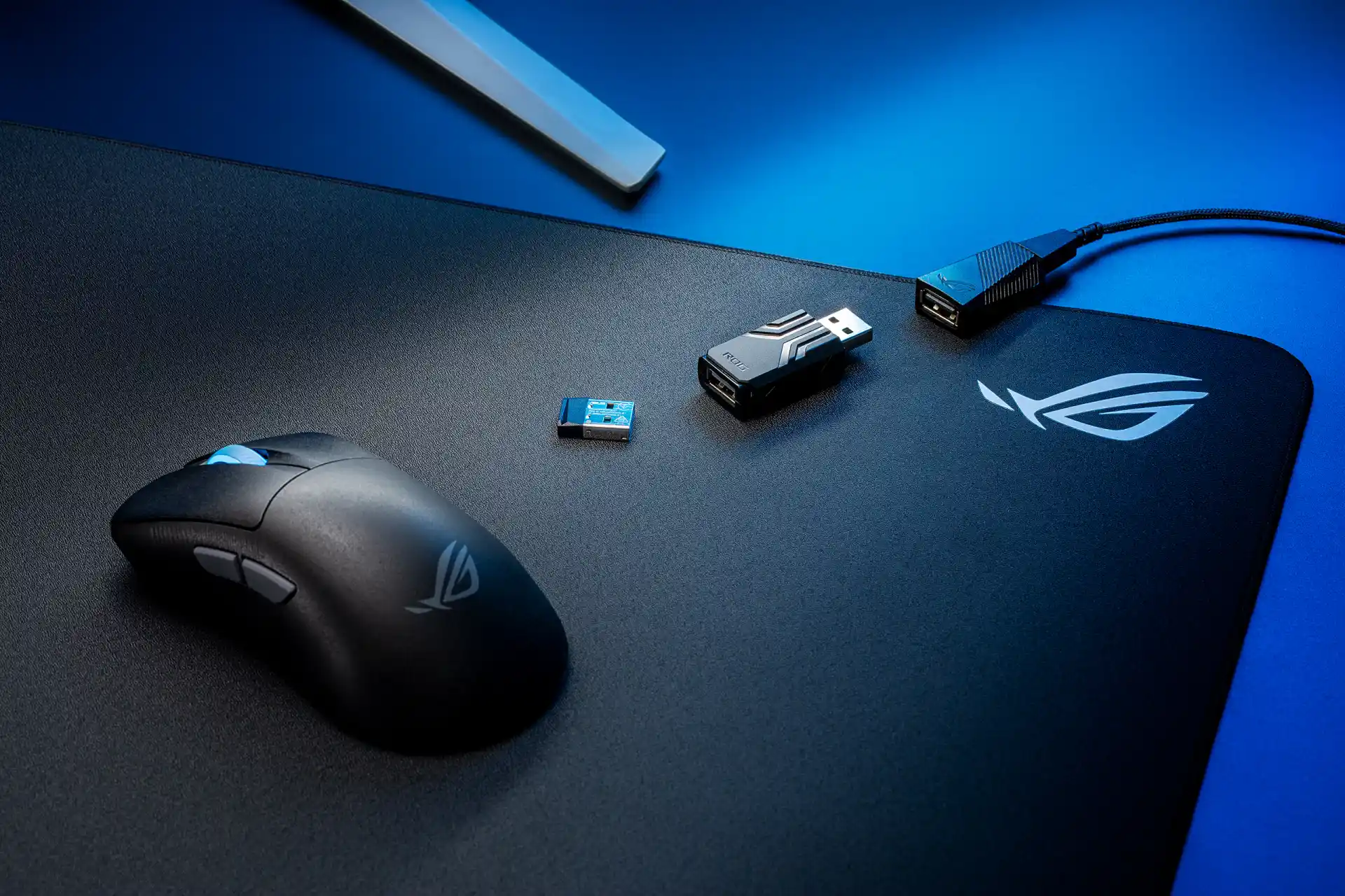 ASUS ROG lancia in Italia il mouse gaming ROG Keris II Ace - ROG SpeedNova