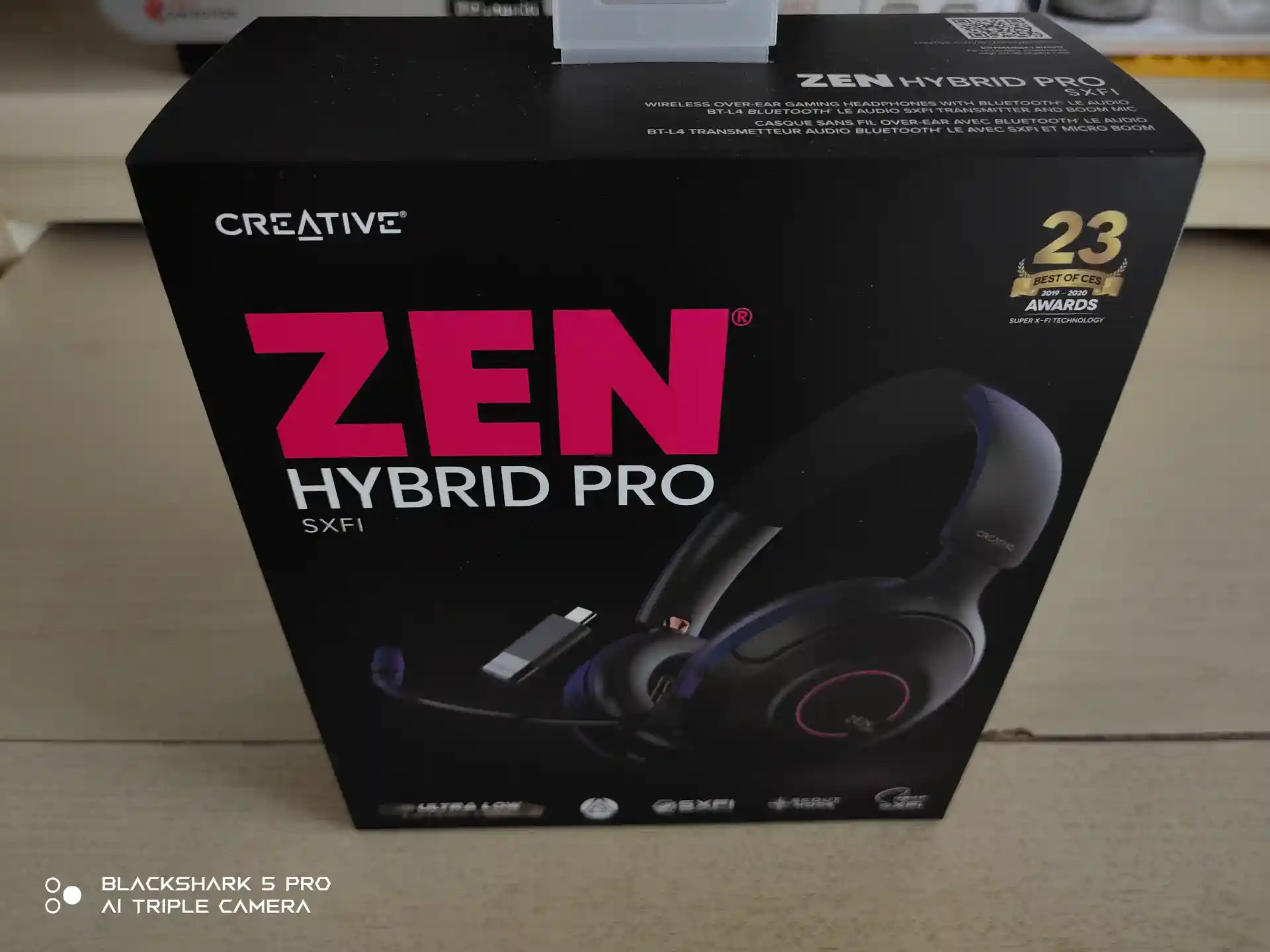 Creative Zen Hybrid Pro SXFI recensione: cuffie gaming over-ear wireless con codec BT LE Audio - unboxing