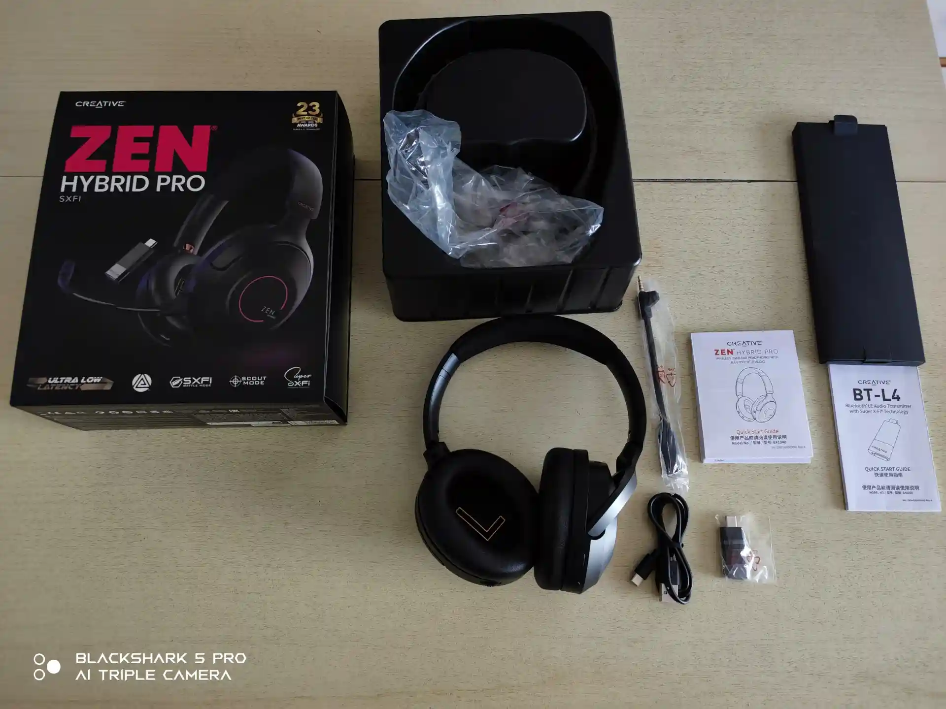 Creative Zen Hybrid Pro SXFI recensione: cuffie gaming over-ear wireless con codec BT LE Audio - unboxing