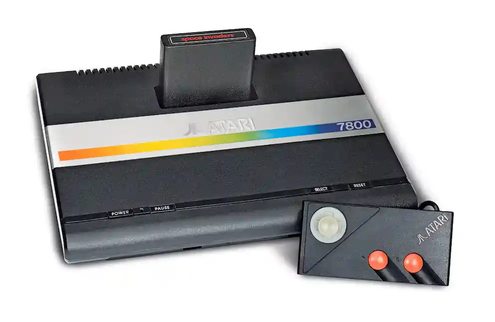 Atari 7800+ annunciato con un trailer: caratteristiche, data di uscita, prezzo e preordini